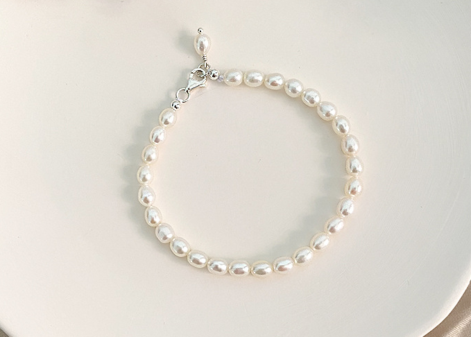 Children's and Teens' Bracelets:  Sterling Silver, Freshwater Rice Pearl Bracelets 17cm