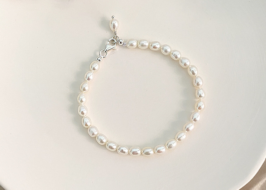 Children's and Teens' Bracelets: Sterling Silver, Freshwater Rice Pearl Bracelets 17cm