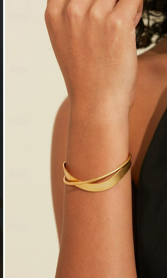 Children's, Teens' and Mothers' Bangles: Surgical Steel, Gold IP, Bangle with Gift Box
