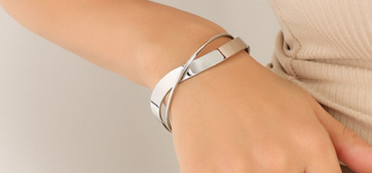 Children's, Teens' and Mothers' Bangles: Surgical Steel Bangle with Gift Box