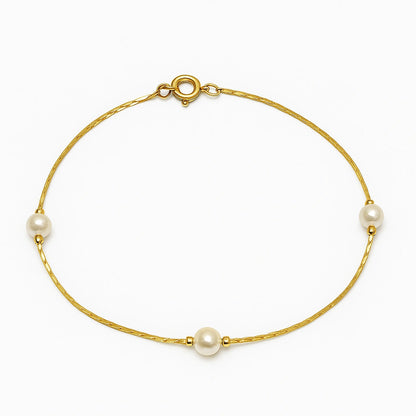 Children's anklet - Gold plated chain with three white faux pearls, perfect for everyday wear and special occasions.
