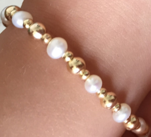 Children's Bracelets:  18k Gold Filled, Freshwater Pearl Bracelets 14cm + Extension. Age 2 - 6 with Gift Box
