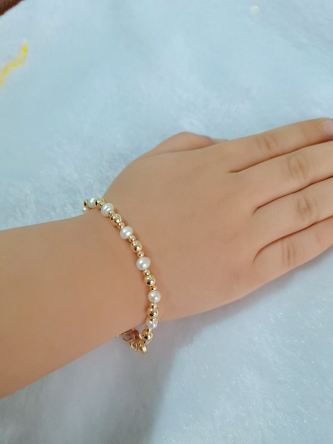 Children's Bracelets:  18k Gold Filled, Freshwater Pearl Bracelets 15cm + Extension. Age 6 - 12+